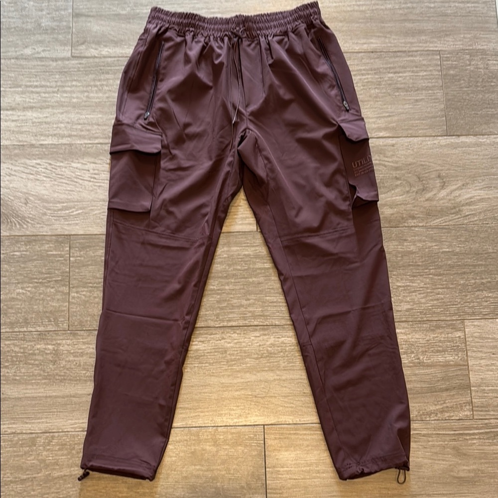 Vanquish Utility Tapered Cargo Pants Plum